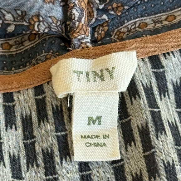 Anthropologie Elegant Gray and Patterned Tie Neck Blouse by Tiny - Picture 4 of 7